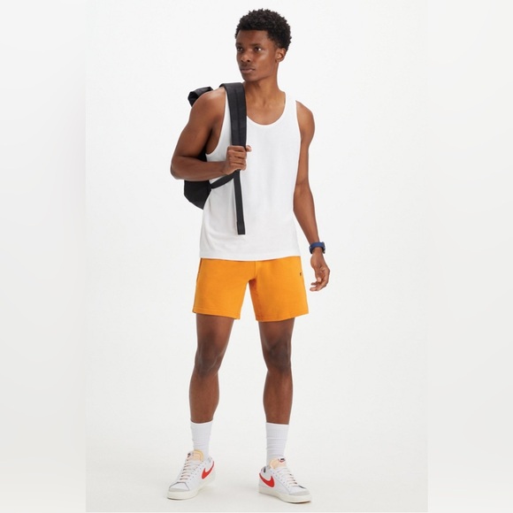 NWT Fabletics Men's Lightweight Go-To Short Medium - Picture 2 of 7